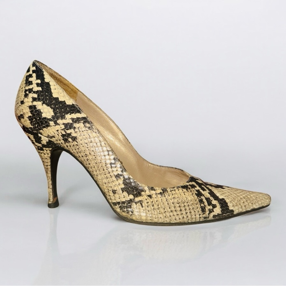 Stuart Weitzman vintage snakeskin pumps size 7.5